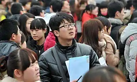 二本生毕业后很无奈，毕业却难就业，上大学还是否有意义 